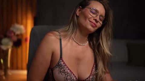 Alex online show from October 3, 2025, 4:20 am