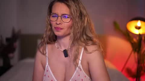 Snapshot of brandywhite chatting on May 18, 2026, 3:57 am Alex online show from May 18, 2026, 3:57 am