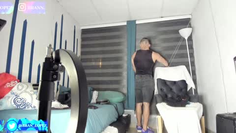 Instagram             twitter BRAN LOPEZ  online show from February 7, 2025, 9:37 am