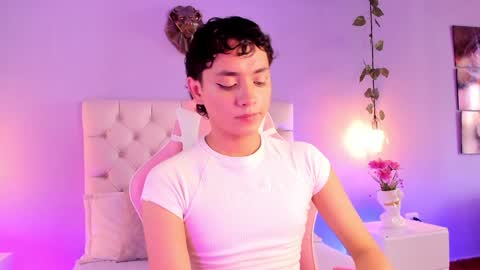   online show from December 19, 2024, 1:51 pm