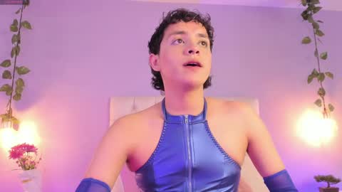   online show from February 19, 2025, 3:27 pm