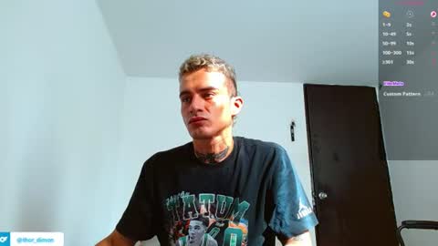 Snapshot of bray_hotboy chatting on July 9, 2026, 1:37 pm Bray Hotboy online show from July 9, 2026, 1:37 pm