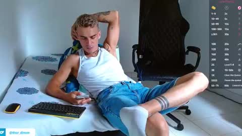 Snapshot of bray_hotboy chatting on July 23, 2026, 5:22 pm Bray Hotboy online show from July 23, 2026, 5:22 pm