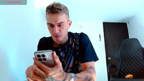 Snapshot of bray_hotboy chatting on July 25, 2026, 2:47 pm Bray Hotboy online show from July 25, 2026, 2:47 pm