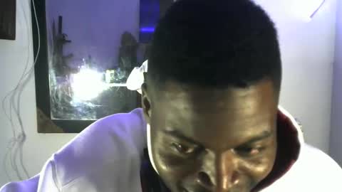 Snapshot of brayan1111x chatting on November 11, 2025, 4:12 am brayan1111x online show from November 11, 2025, 4:12 am