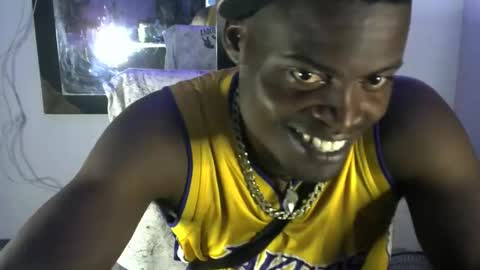 Snapshot of brayan1111x chatting on November 11, 2025, 10:43 pm brayan1111x online show from November 11, 2025, 10:43 pm