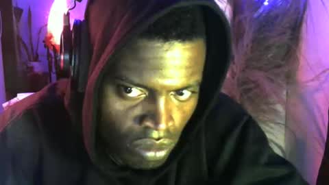 Snapshot of brayan1111x chatting on November 30, 2025, 5:44 am brayan1111x online show from November 30, 2025, 5:44 am