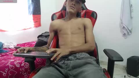 Snapshot of brayan_chevignon chatting on October 26, 2025, 5:30 pm brayan_chevignon online show from October 26, 2025, 5:30 pm