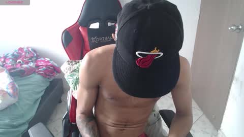 Snapshot of brayan_chevignon chatting on November 20, 2025, 5:34 pm brayan_chevignon online show from November 20, 2025, 5:34 pm