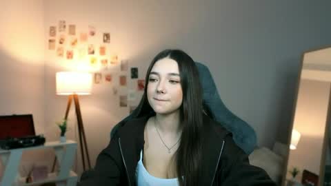 Rachel online show from April 8, 2026, 7:58 pm