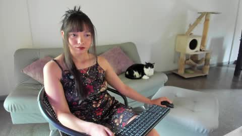 Snapshot of breakfastwithtiffanys chatting on May 3, 2026, 2:12 pm breakfastwithtiffanys online show from May 3, 2026, 2:12 pm