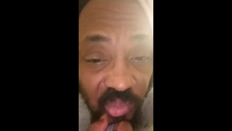 Snapshot of breakingfree44 chatting on February 23, 2026, 9:39 am breakingfree44 online show from February 23, 2026, 9:39 am