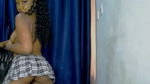 brealove_ online show from November 11, 2025, 12:43 am