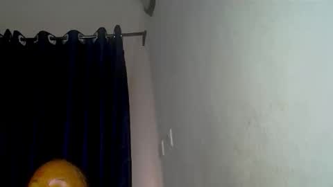 brealove_ online show from November 21, 2025, 7:01 pm