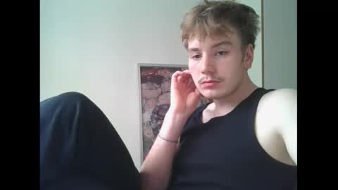 Snapshot of breaxaam chatting on October 26, 2025, 9:37 am breaxaam online show from October 26, 2025, 9:37 am