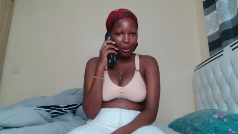 Snapshot of bree_beauty chatting on April 27, 2026, 7:45 pm bree_beauty online show from April 27, 2026, 7:45 pm