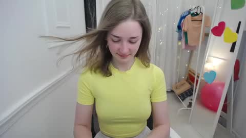 Snapshot of bree_sky chatting on June 8, 2026, 11:21 am Bree online show from June 8, 2026, 11:21 am