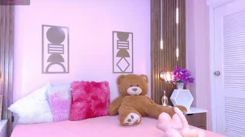 Bree  online show from March 6, 2026, 12:56 pm