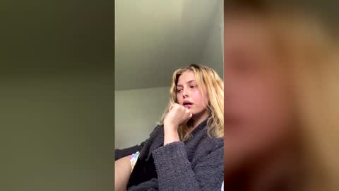 Breezyxlove online show from April 17, 2026, 6:22 pm