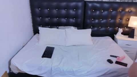 Snapshot of brenda_morrison18 chatting on November 18, 2025, 1:04 pm brenda_morrison18 online show from November 18, 2025, 1:04 pm