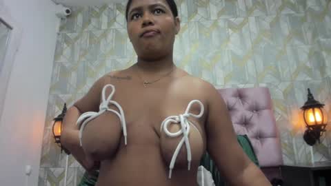 brenda_smith19x online show from October 1, 2025, 11:05 am