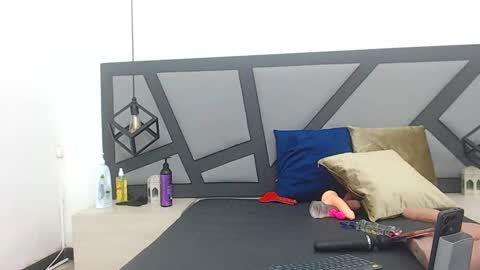 BRENDA VELASQUEZ online show from February 12, 2025, 10:26 pm