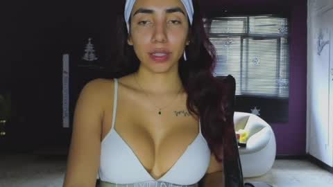 brendaaguerra online show from December 9, 2024, 4:26 pm