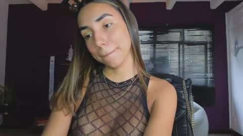 brendaaguerra online show from December 15, 2024, 5:10 pm