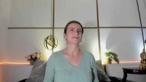 MeganBeaked online show from November 11, 2025, 11:43 am