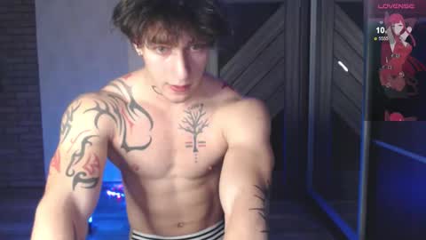 brendan__piks online show from November 25, 2025, 8:03 am