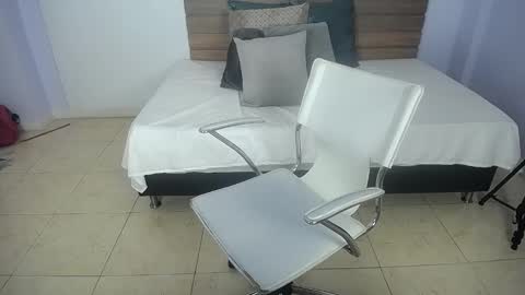 Brenda online show from March 11, 2025, 6:53 am