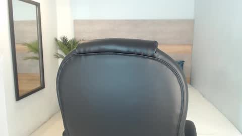 Brenda online show from September 17, 2025, 1:40 am