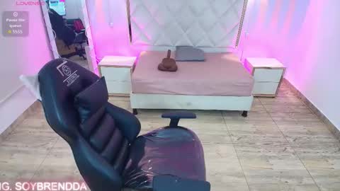 Snapshot of brendda_tay chatting on September 17, 2025, 3:08 am BRENDDA online show from September 17, 2025, 3:08 am
