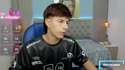 Esteban online show from December 1, 2025, 1:54 am