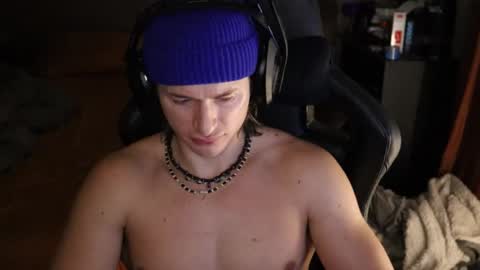 brentonverde online show from December 18, 2025, 11:00 pm