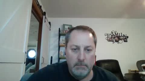 hey online show from January 4, 2025, 4:54 pm