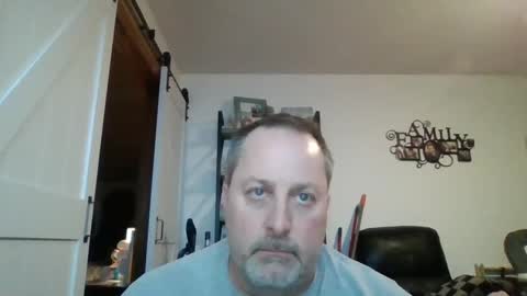 hey online show from March 8, 2025, 1:28 am