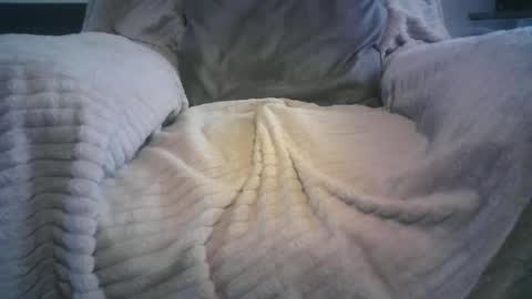 raining down on me online show from September 13, 2025, 4:40 pm