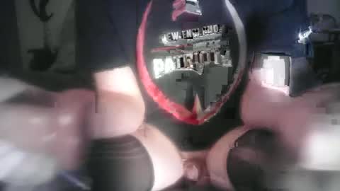 Snapshot of bri20fu chatting on July 5, 2026, 4:19 am raining down on me online show from July 5, 2026, 4:19 am