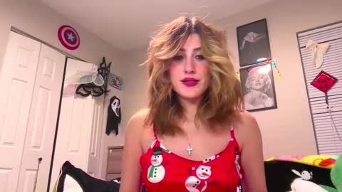 Snapshot of briadominick chatting on December 6, 2024, 3:19 am Brianna3 online show from December 6, 2024, 3:19 am