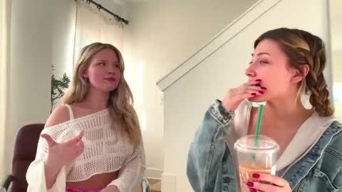 Snapshot of briadominick chatting on January 15, 2025, 8:26 pm Brianna3 online show from January 15, 2025, 8:26 pm