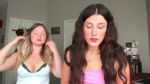 Snapshot of briadominick chatting on September 27, 2025, 8:03 pm Brianna3 online show from September 27, 2025, 8:03 pm