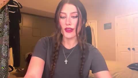 Brianna3 online show from December 17, 2025, 7:25 am