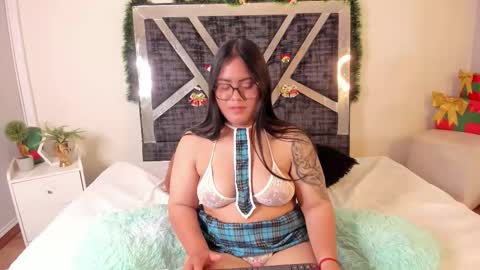 Snapshot of briana_goldd chatting on December 19, 2025, 1:56 am Brianna online show from December 19, 2025, 1:56 am