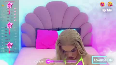 BRIANA online show from December 21, 2024, 8:18 am