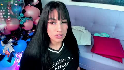 brianna2100 online show from December 29, 2024, 8:44 am