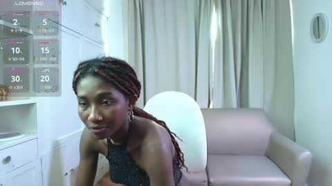brianna_styles online show from December 18, 2025, 12:44 pm