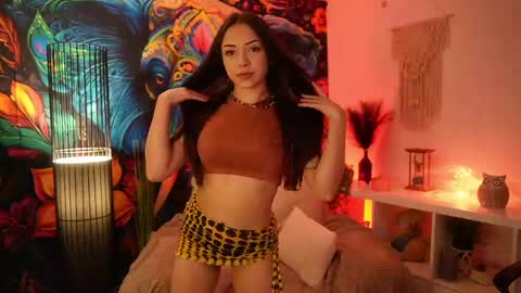 Snapshot of briar_rose18 chatting on January 31, 2025, 2:28 pm Briar Rose online show from January 31, 2025, 2:28 pm