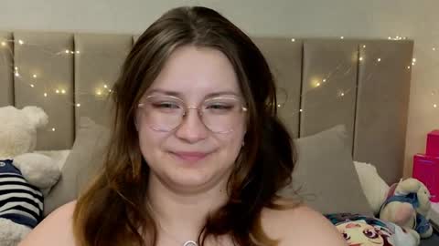briarwynn online show from May 19, 2026, 1:56 am