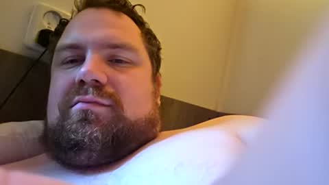 bridgeedude28 online show from July 2, 2026, 8:09 am